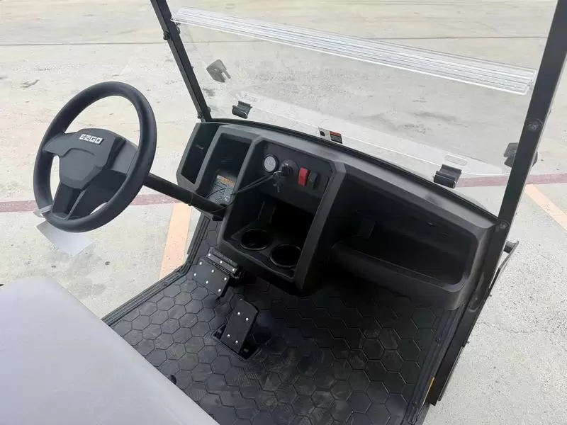 2026 E-Z-GO Express 4 Touring S - Image 3